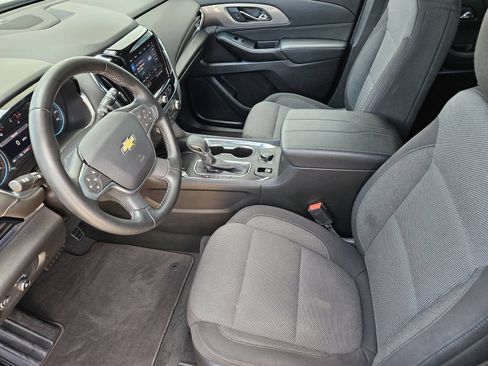 Certified 2023 Chevrolet Traverse LT FWD image 16