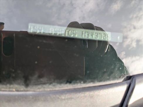 Used 2017 Subaru Outback 3.6R Touring w/ Popular Package #5A image 24