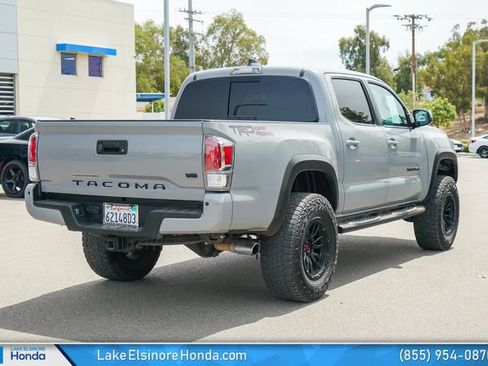 Used 2021 Toyota Tacoma TRD Off-Road w/ Technology Package RWD image 8
