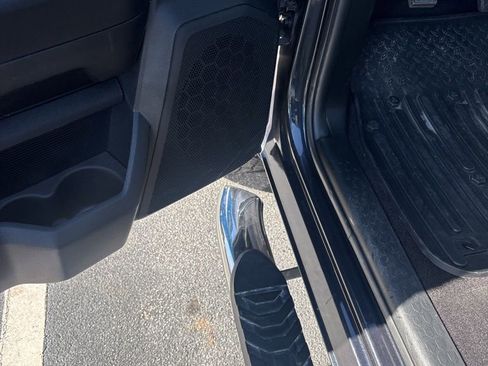 Used 2017 RAM 2500 Laramie w/ Convenience Group image 4