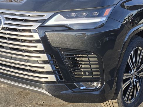 New 2026 Lexus LX 600 4WD w/ Accessory Package (2T) image 6