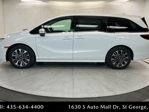 New 2026 Honda Odyssey Elite image 2