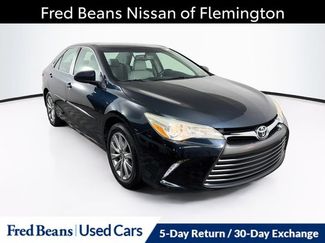 Used 2016 Toyota Camry XLE w/ Moonroof Package FWD video 1
