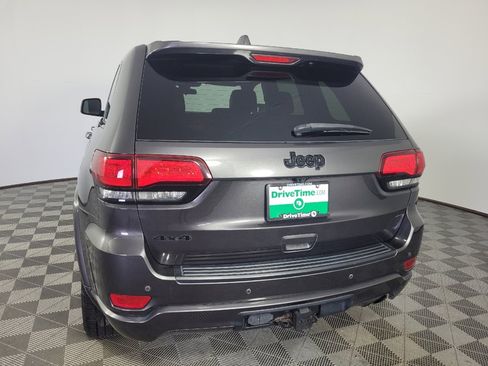 Used 2021 Jeep Grand Cherokee Laredo X image 6