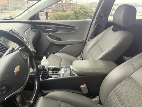 Used 2018 Chevrolet Impala LT image 9