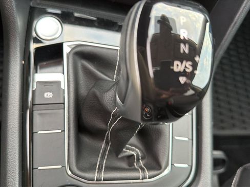 Used 2023 Volkswagen Taos SE image 15