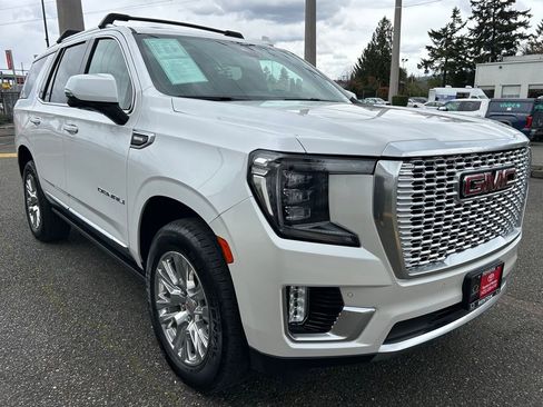 Used 2024 GMC Yukon Denali image 3