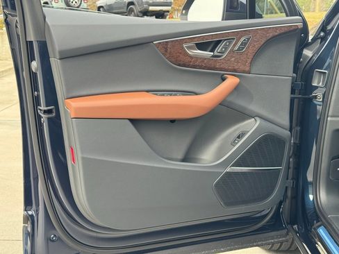 New 2026 Audi Q7 2.0T Premium image 18