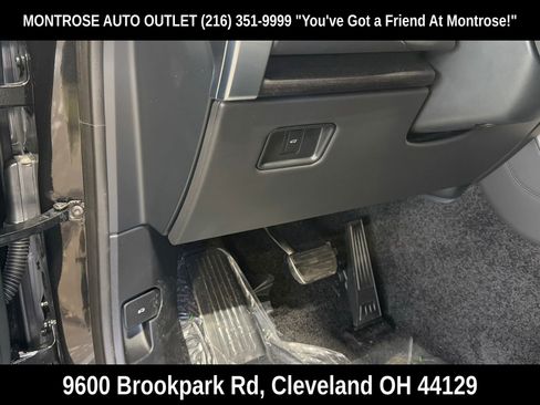 New 2026 Land Rover Range Rover SE image 15