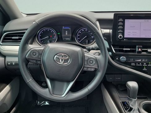 Used 2024 Toyota Camry SE w/ Convenience Package FWD image 12