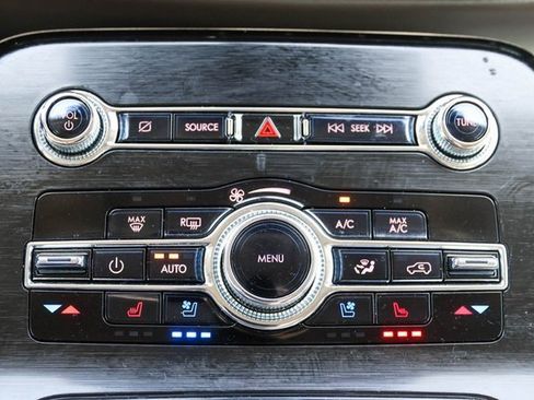 Used 2021 Lincoln Nautilus Reserve image 23