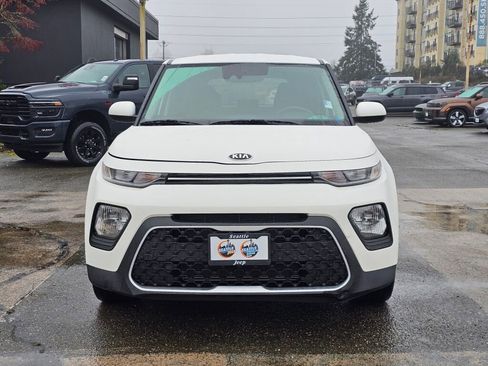 Used 2021 Kia Soul S image 3