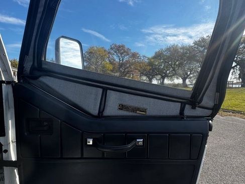 Used 1992 Jeep Wrangler 4WD image 12