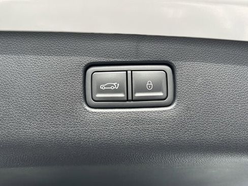 New 2026 Genesis GV70 2.5T Select AWD/4WD image 15