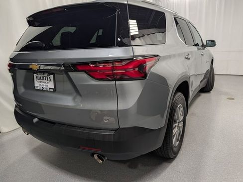 Certified 2023 Chevrolet Traverse LT w/ Rear Camera Mirror Package AWD/4WD image 3