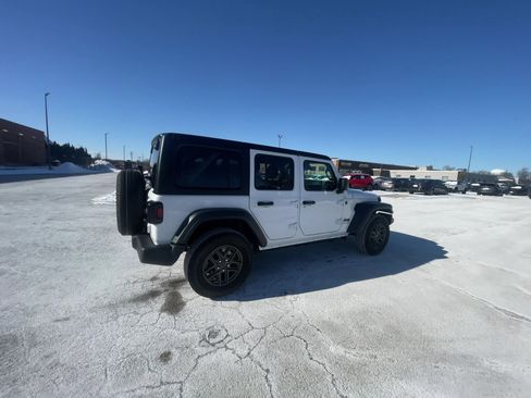 Used 2025 Jeep Wrangler Sport S image 3