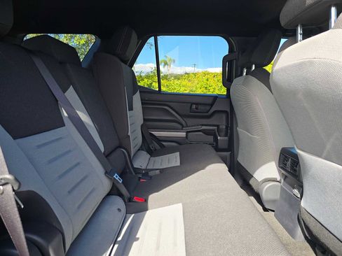 Certified 2025 Toyota 4Runner TRD Off-Road image 12