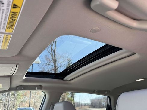 Used 2024 Honda CR-V EX-L image 22