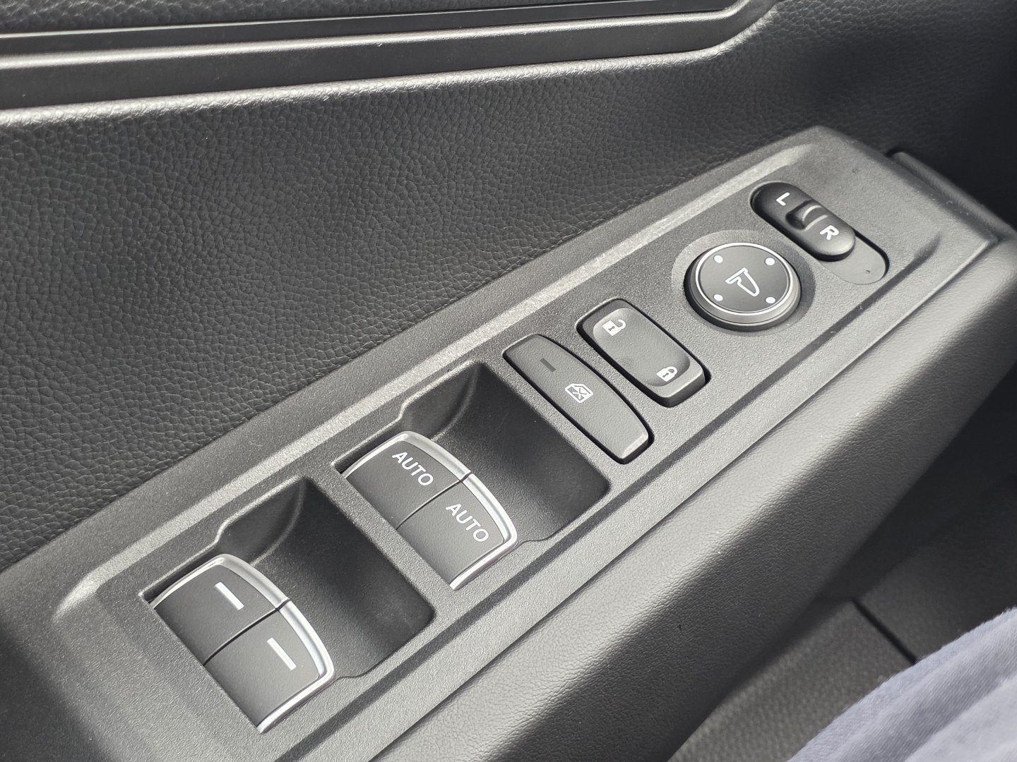 Certified 2024 Honda Accord LX image 25