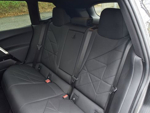 Used 2022 BMW iX xDrive50 w/ Premium Package image 27