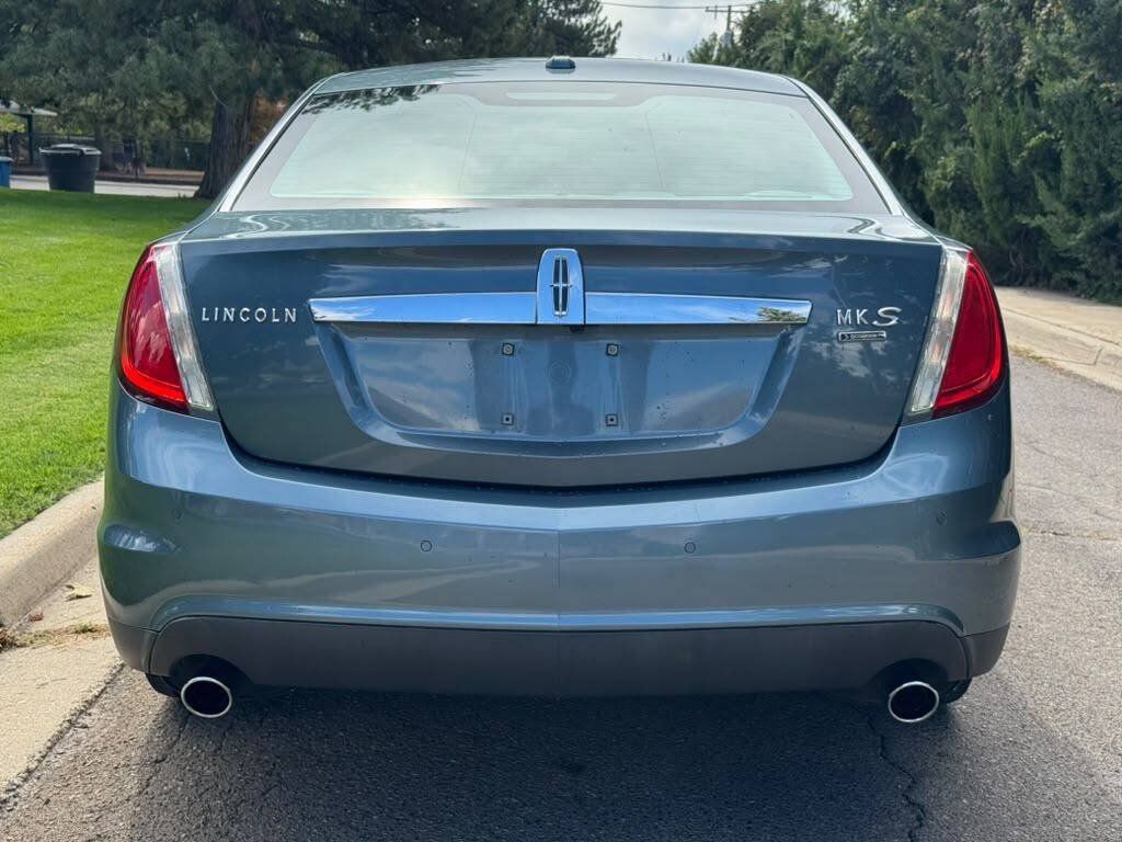 Used 2010 Lincoln MKS AWD image 4
