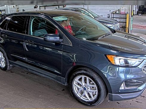 Used 2022 Ford Edge SEL w/ Convenience Package AWD/4WD image 2