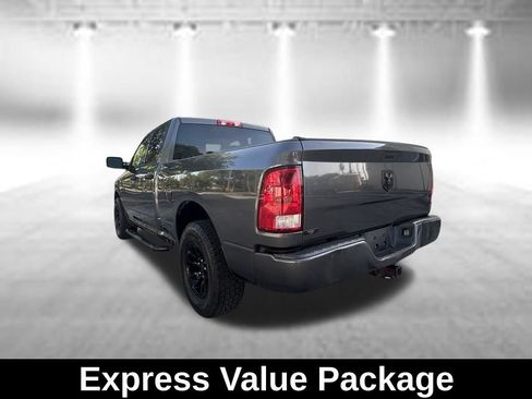 Used 2018 RAM 1500 Express RWD image 5