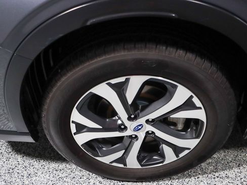 Used 2022 Subaru Outback Touring image 11