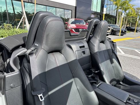 Used 2019 MAZDA MX-5 Miata Grand Touring image 46