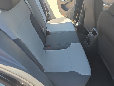 Used 2018 Volkswagen Jetta S w/ Cold Weather Package FWD image 18