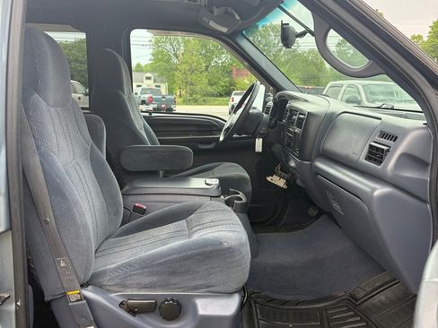 Used 2000 Ford Excursion XLT AWD/4WD image 11