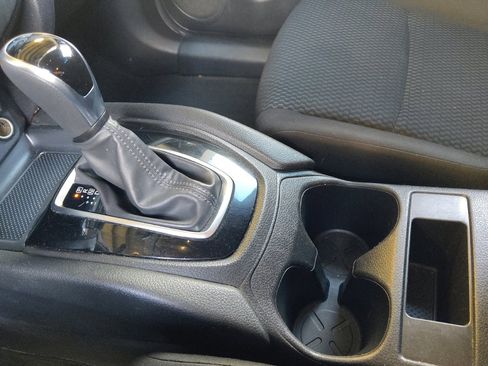 Used 2019 Nissan Rogue Sport S FWD image 26