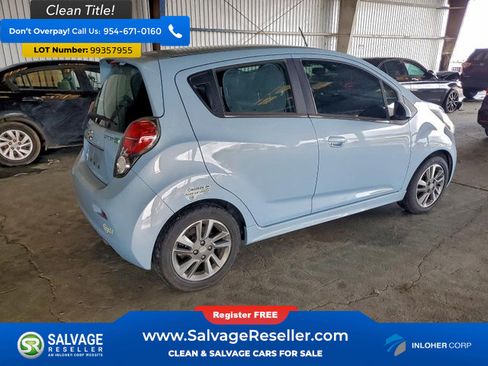 Used 2015 Chevrolet Spark LT image 4