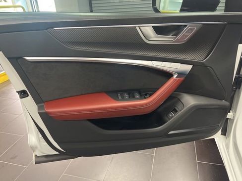 Used 2021 Audi S6 Premium Plus w/ S Sport Package image 10