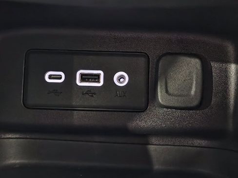 Used 2020 Chevrolet Equinox LT image 35