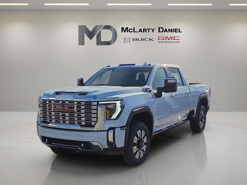 New 2026 GMC Sierra 3500 Denali w/ Denali Reserve Package image 2