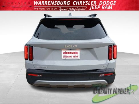 Used 2023 Kia Sorento SX Prestige AWD/4WD image 5