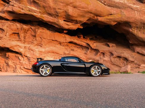 Used 2005 Porsche Carrera GT image 10