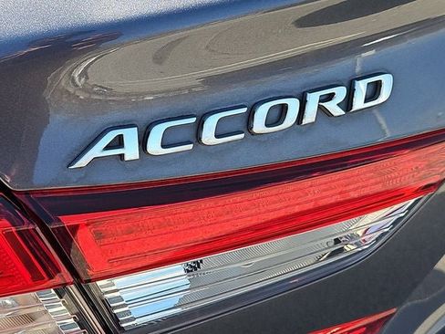 Used 2019 Honda Accord LX image 36