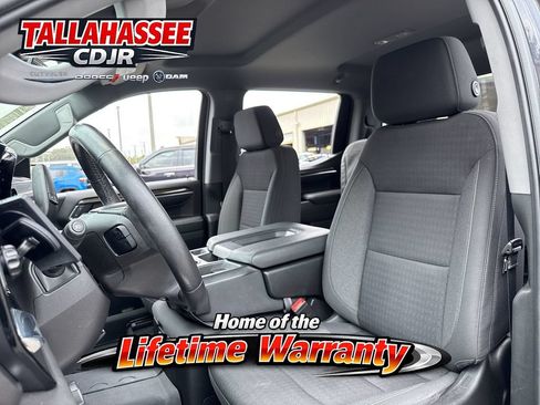 Used 2022 Chevrolet Silverado 1500 LT Trail Boss w/ LPO, Dark Essentials Package AWD/4WD image 12