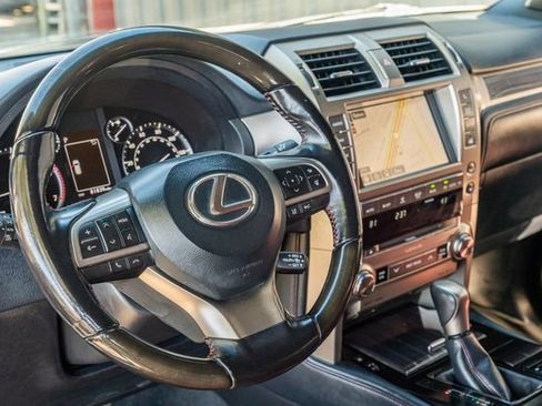 Used 2020 Lexus GX 460 Premium image 24