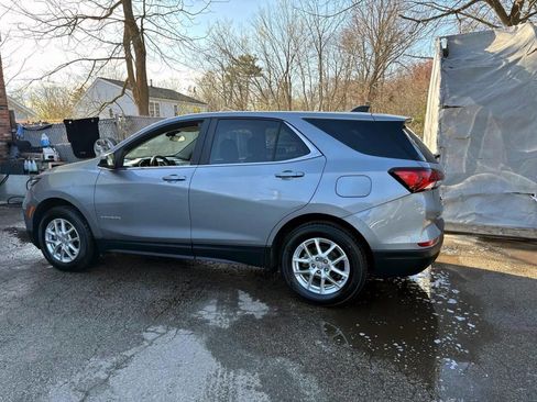 Used 2024 Chevrolet Equinox LT image 3