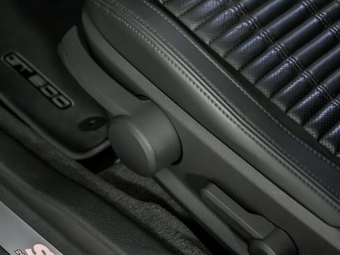 Used 2013 Ford Mustang Shelby GT500 RWD image 18