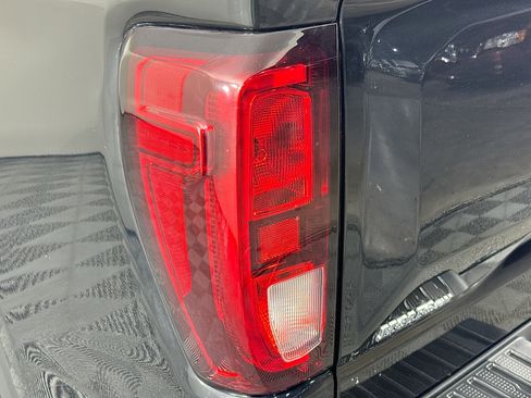 Used 2019 GMC Sierra 1500 Elevation image 34