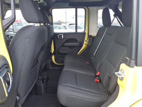 Used 2023 Jeep Wrangler Sahara w/ Cold Weather Group image 11