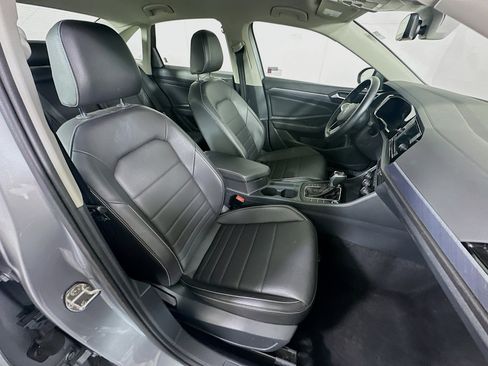 Used 2024 Volkswagen Jetta SE image 29