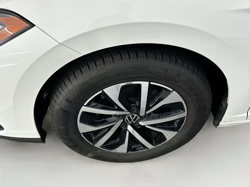 Used 2025 Volkswagen Jetta S image 11
