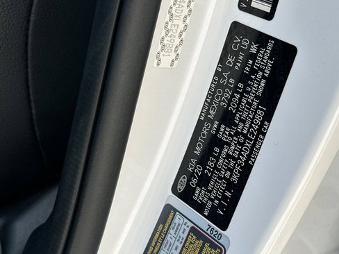 Certified 2020 Kia Forte GT-Line w/ GT-Line Premium Package FWD image 33
