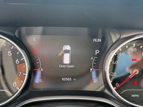 Used 2018 Jeep Compass Limited w/ Navigation Group AWD/4WD image 13