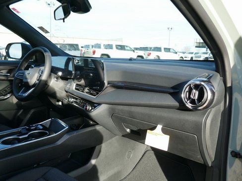 New 2026 Chevrolet Equinox LT w/ Midnight Edition FWD image 10